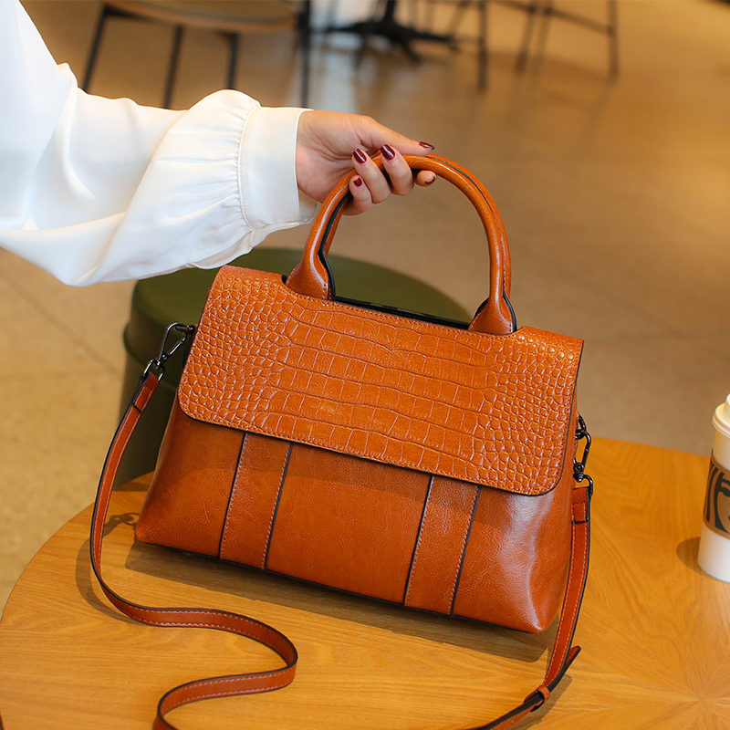 Luxury Bags From China - Женская сумка через плечо из коровьей
