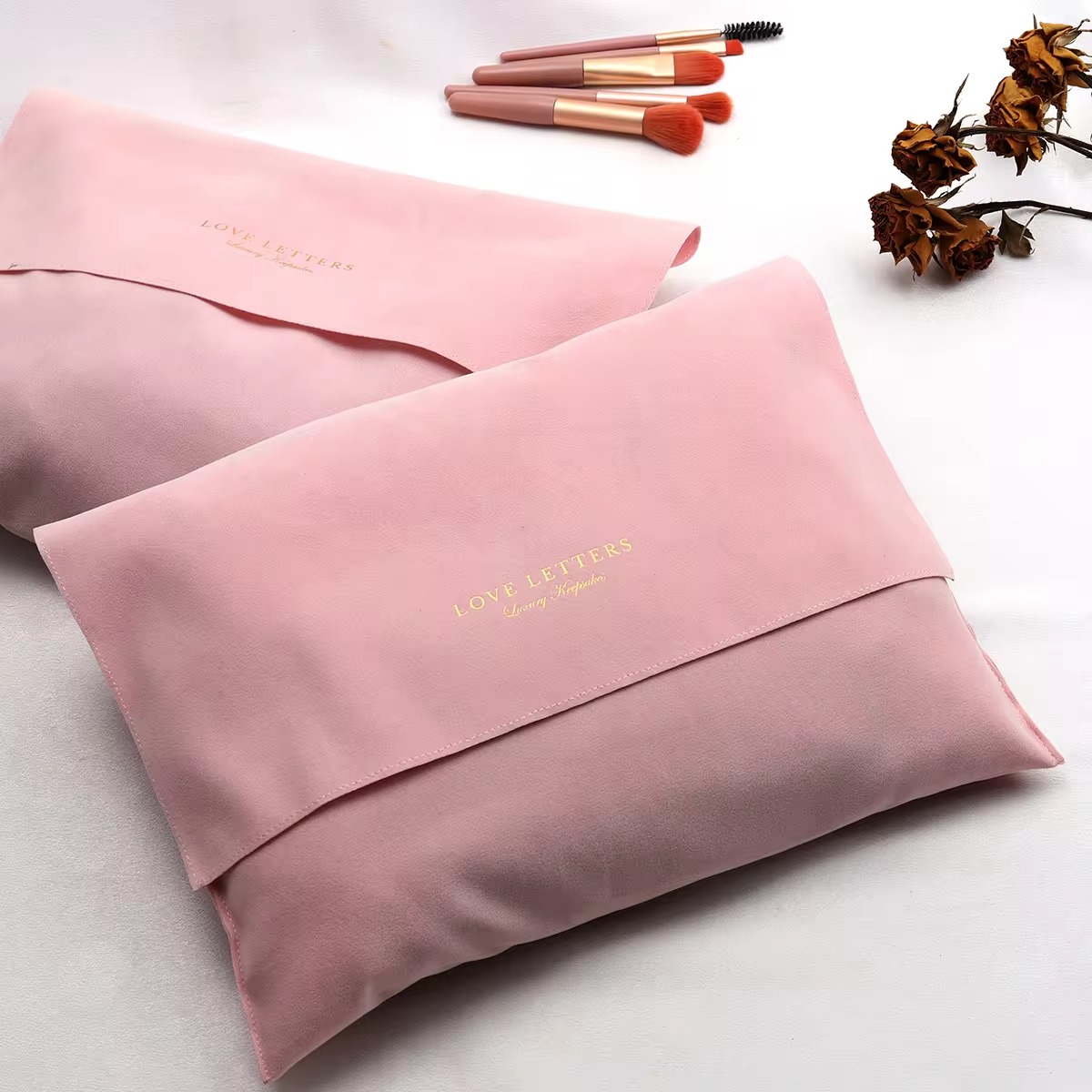 Роскошные бархатные сумки-конв – обзор и цена Luxury Bags Logo