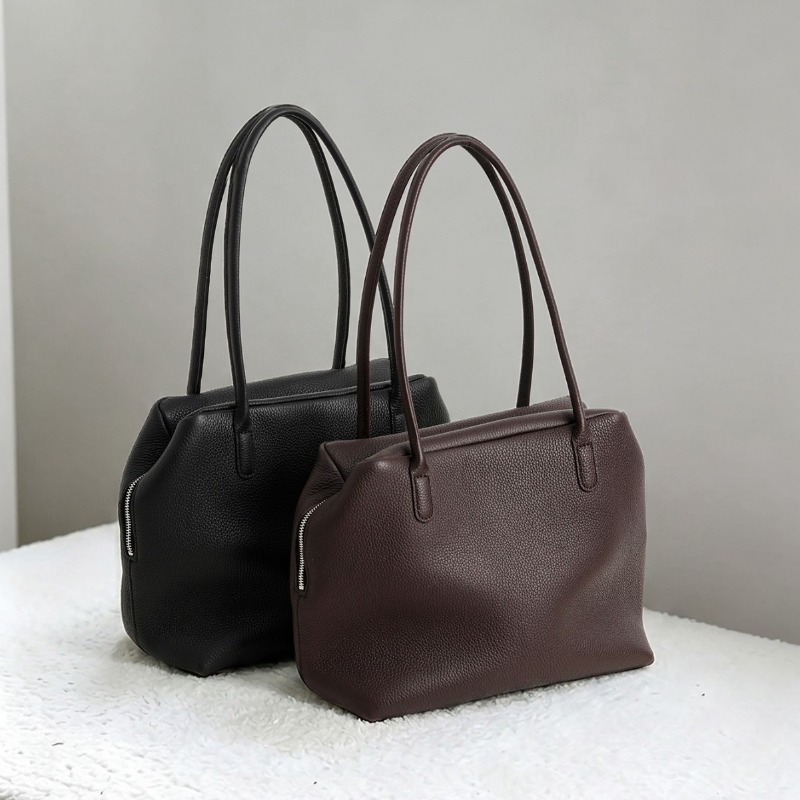 Женская сумка-тоут через плечо – обзор и цена Luxury Bags Logo