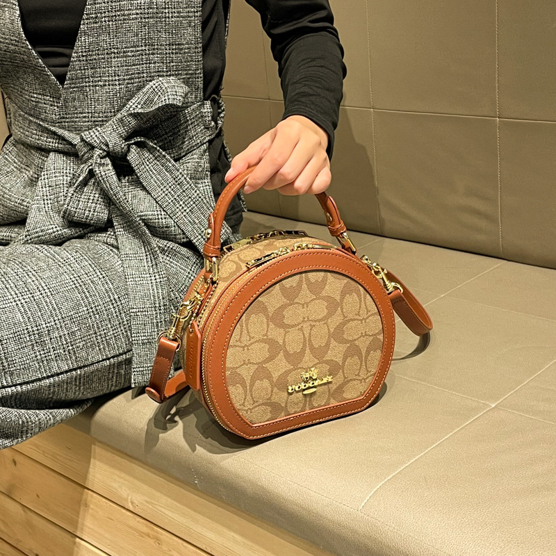 Роскошная минималистичная сумк – обзор и цена Luxury Bags Logo