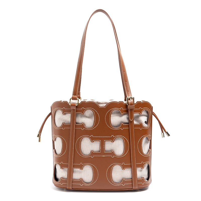 Сумка-тоут CH с вырезанным лог – обзор и цена Luxury Bags No Logo